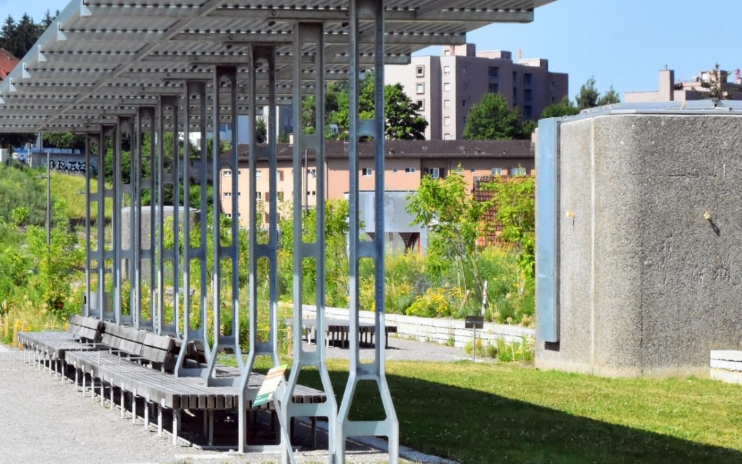 Ueberlandpark Schwamendingen: Velopa SA fournit du mobilier urbain